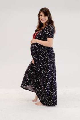 שמלת לייה- מקסי הריון שחור נקודות