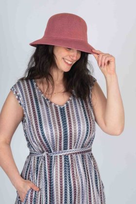 כובע בד לאישה – ענבל ורוד